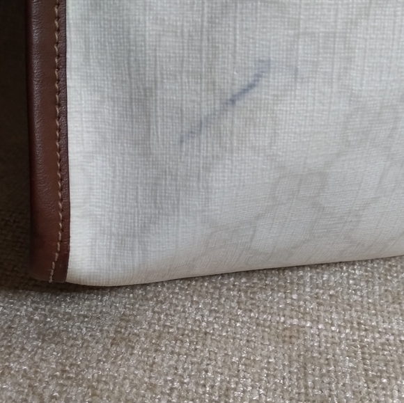 Gucci Large GG Supreme Web Loop Tote - Picture 11 of 13